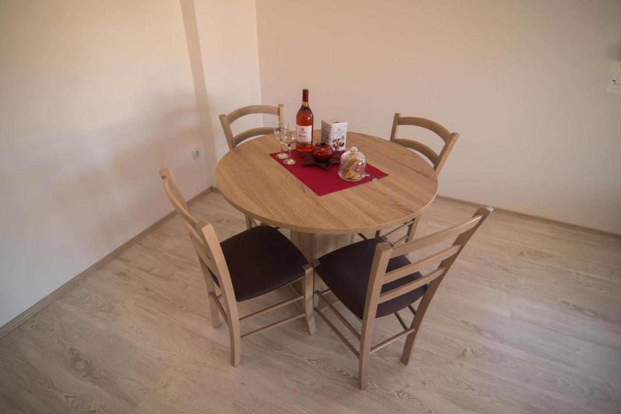 Dzusy Apartments Ohrid Exterior photo